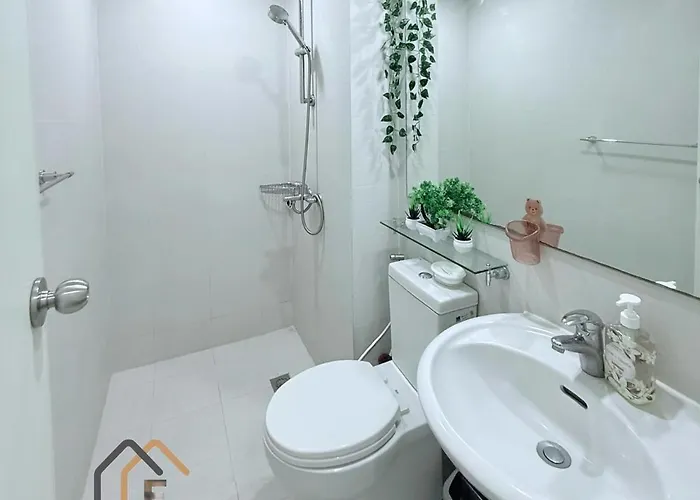 Affordable staycation in Azure Parañaque Apartamento Manila